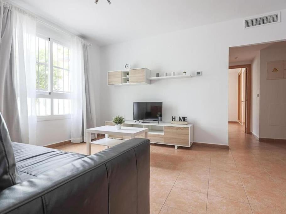 Alojamiento Con Piscina Y Parking En Sevilla La Algaba Exterior photo