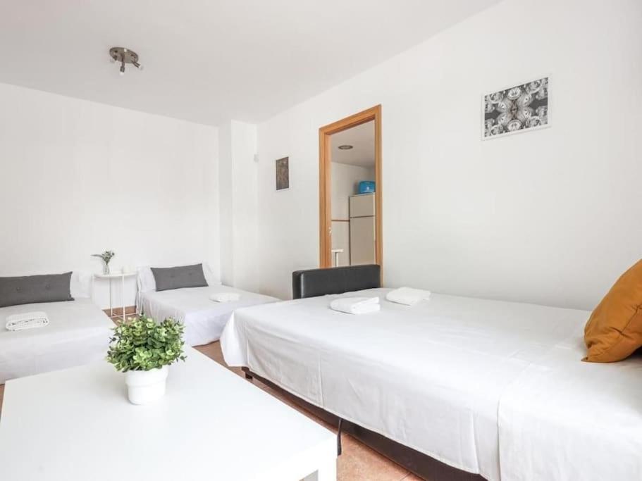 Alojamiento Con Piscina Y Parking En Sevilla La Algaba Exterior photo